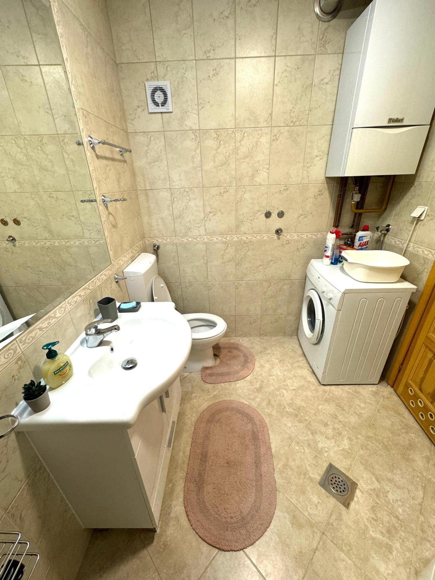 Latin Bridge - 2bdr, 80m2 In With Free Private Parking - Old Town * SJJ