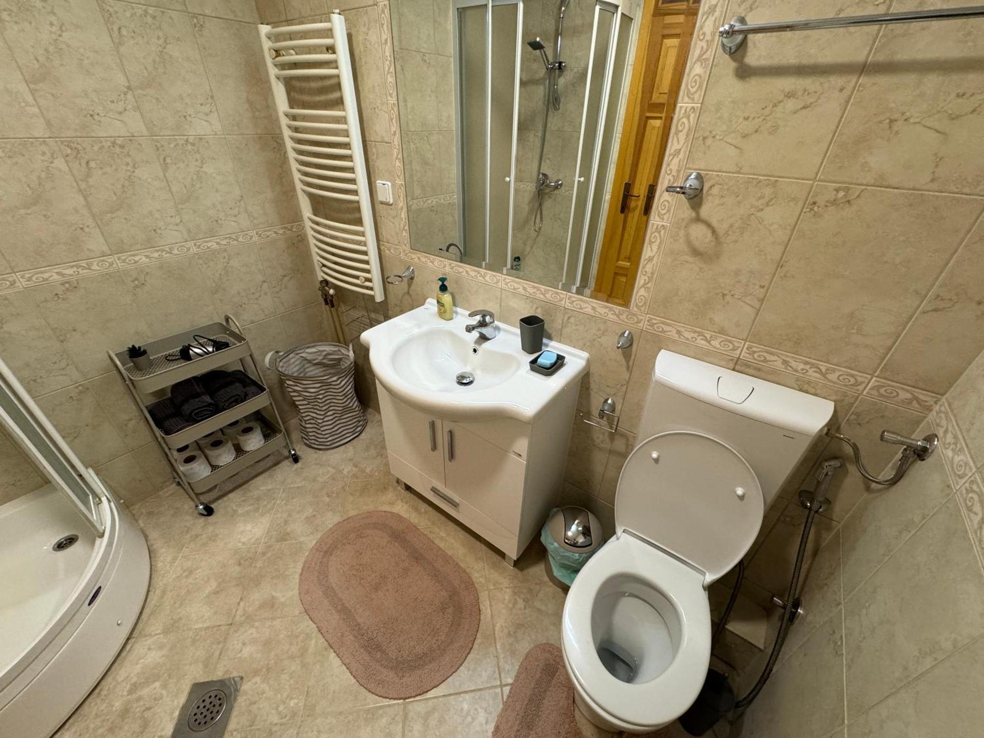 Latin Bridge - 2bdr, 80m2 In With Free Private Parking - Old Town Apartment SJJ