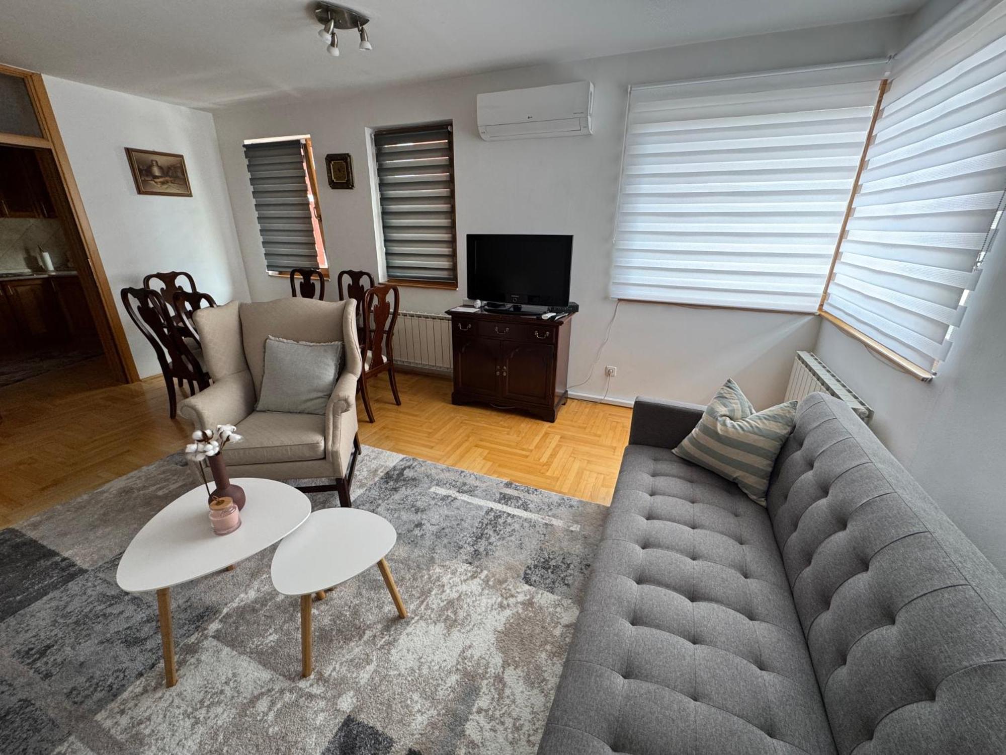 Apartment Latin Bridge - 2bdr, 80m2 In With Free Private Parking - Old Town *